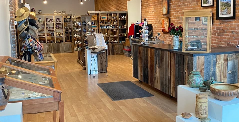 Earthen Vessel Gallery