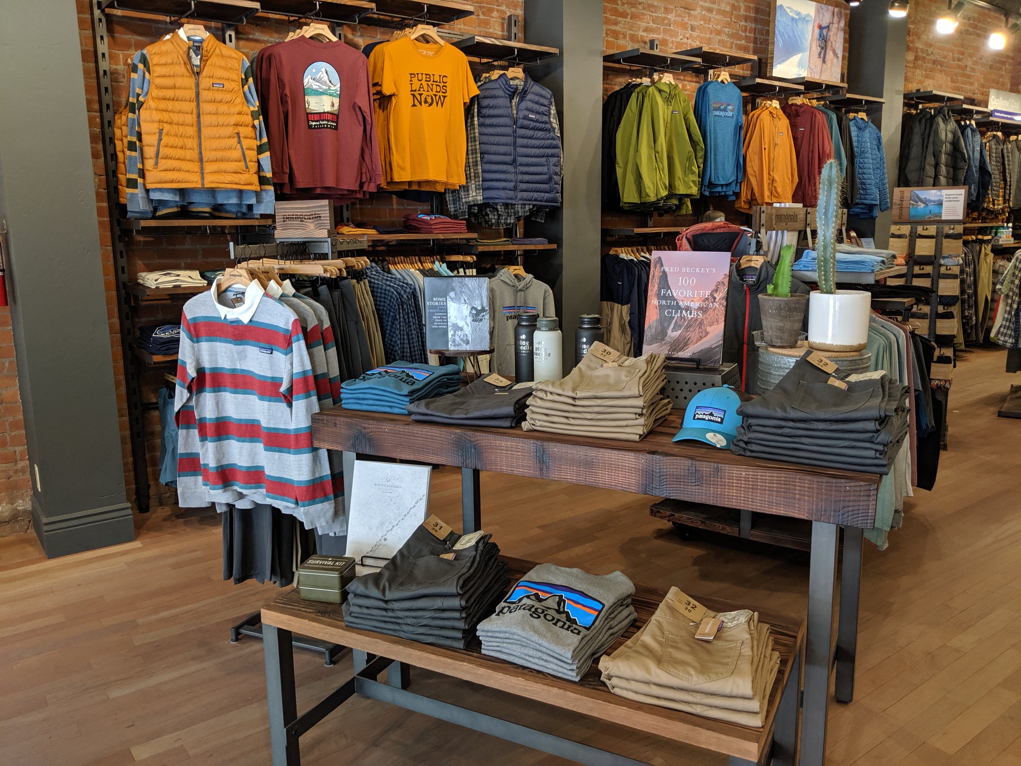 Pine Needle Dry Goods