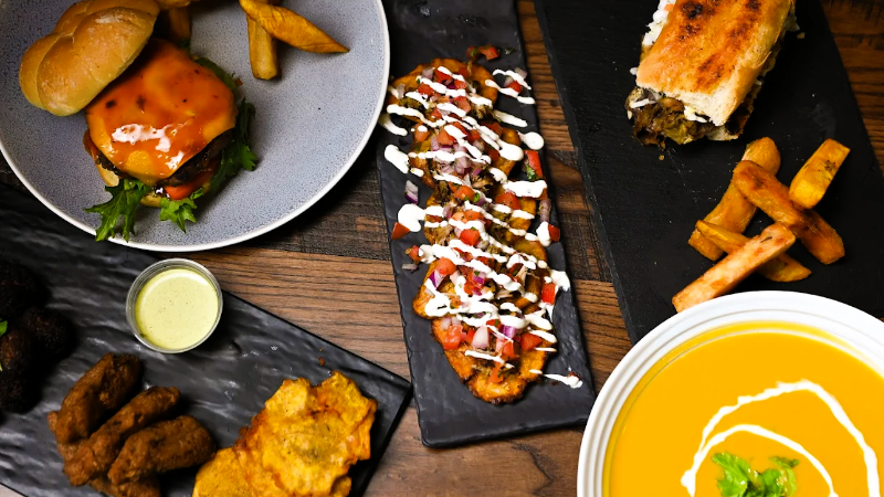 Zeke's Kitchen & Bar