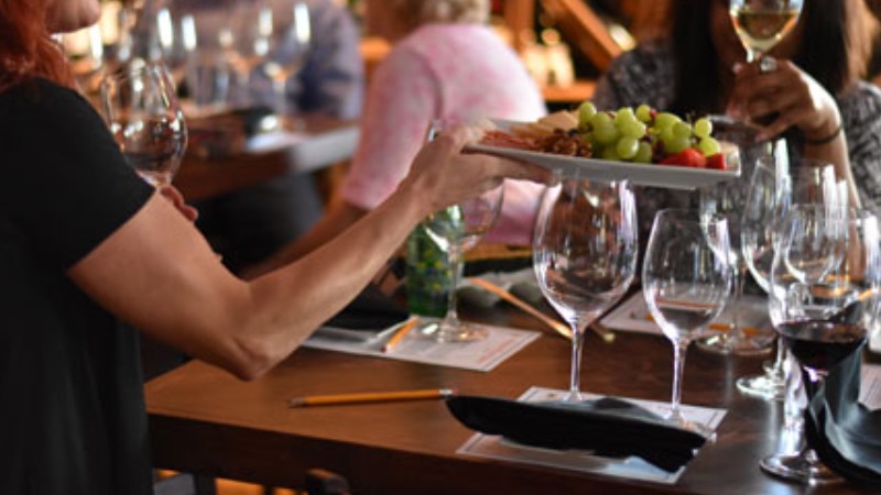 The Vineyard Wine Market