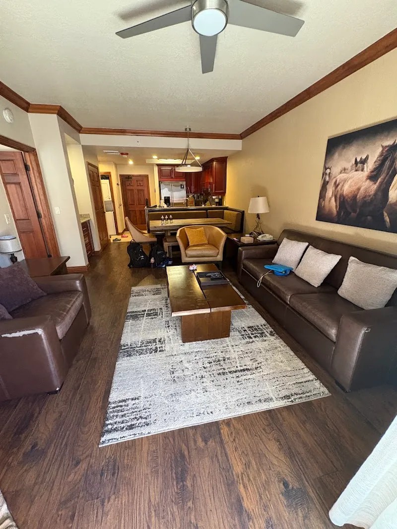 Four Seasons Concierge