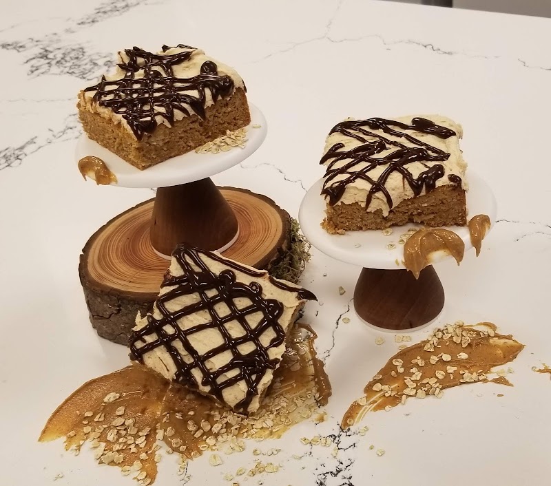 Lydia's Cakes and Confections