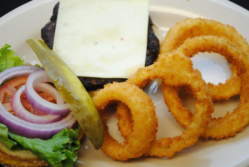 Bogarts Restaurant & Tavern 