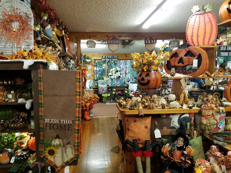 Maggie Mountaineer Crafts