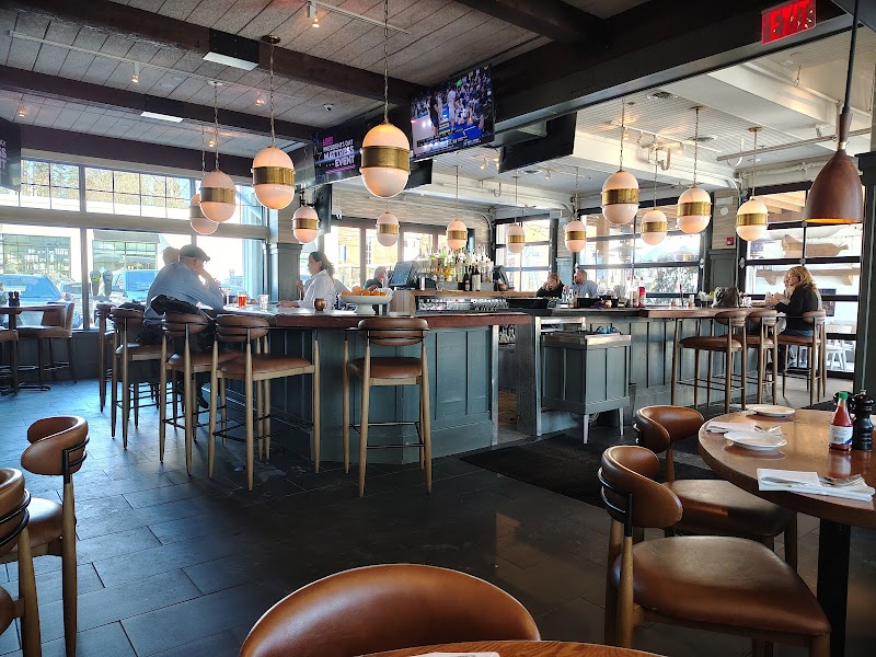 17 River Grille