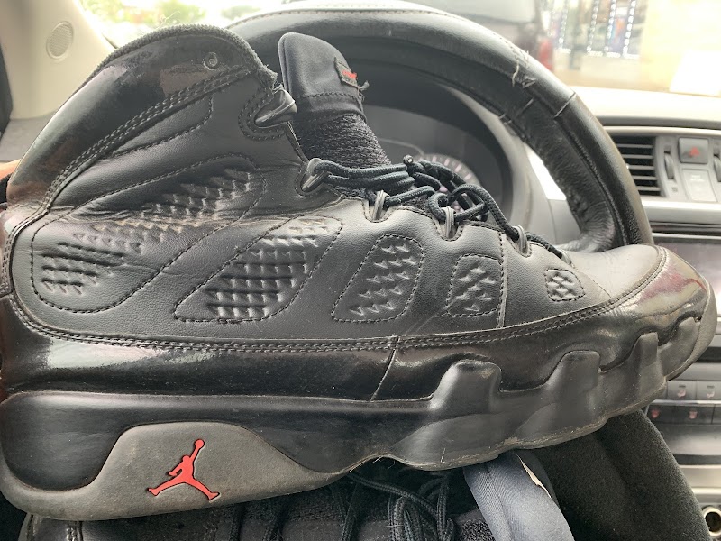 Sneaker Cleaners LLC