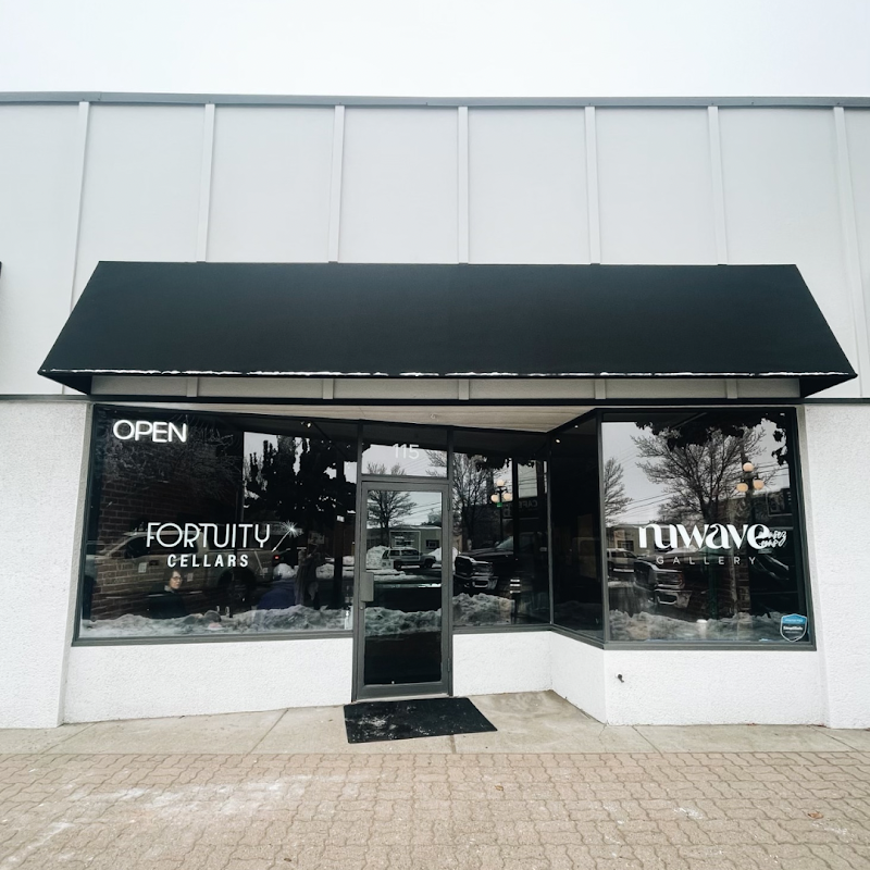 Fortuity Cellars (Wine+Art)