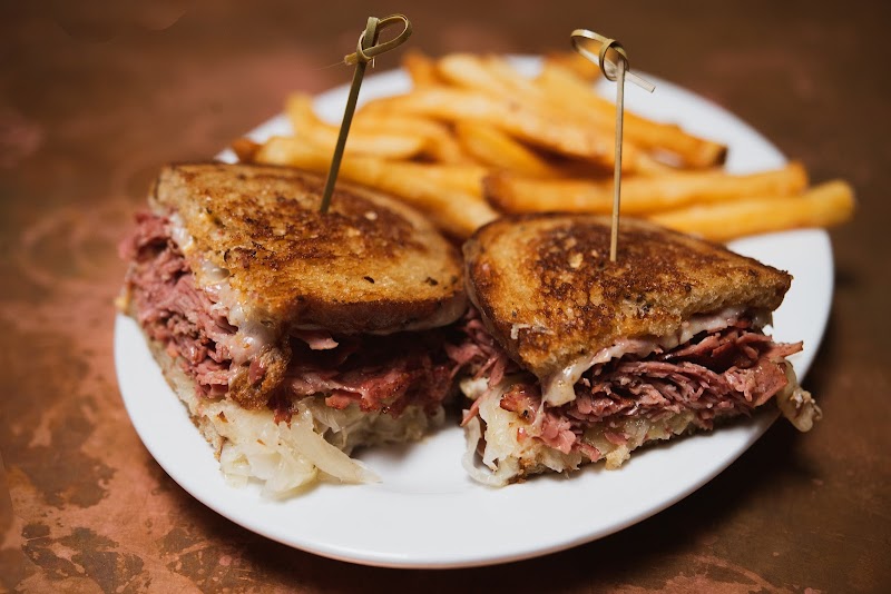 Ben 'N Nick's Bar & Grill