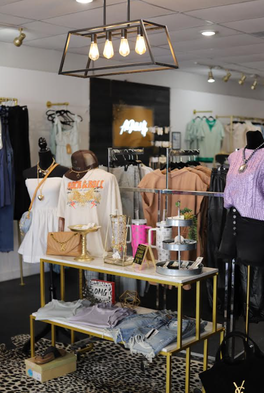 All Dolled up Boutique & Beauty Bar