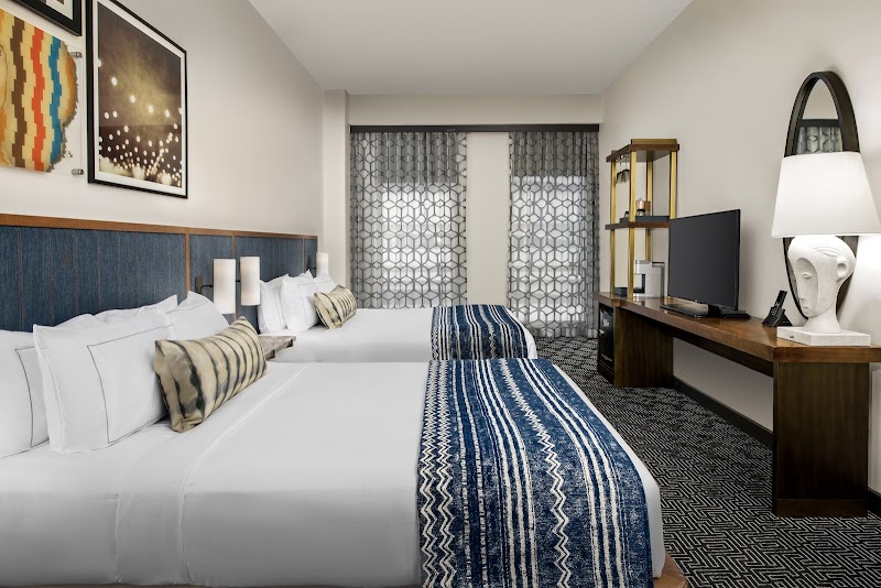 The Troubadour Hotel New Orleans, Tapestry Collection by Hilton