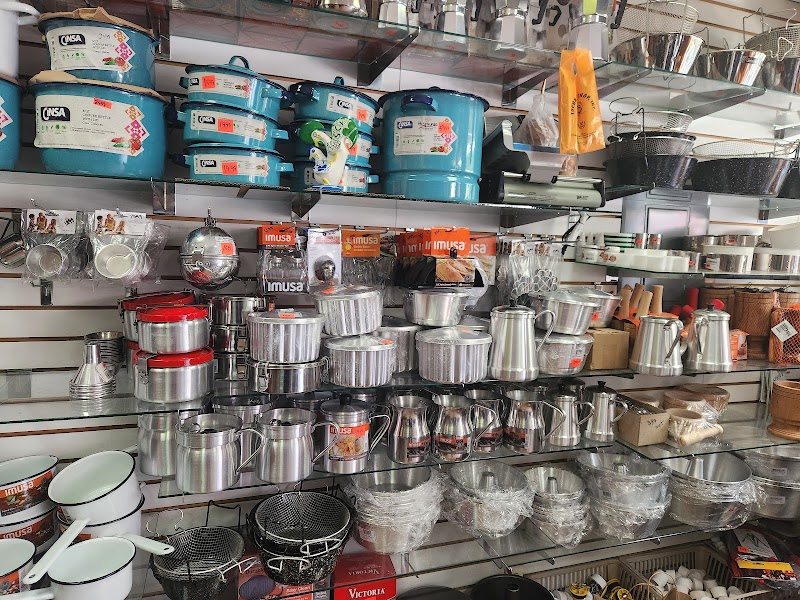 Lopes & Sons Hardware