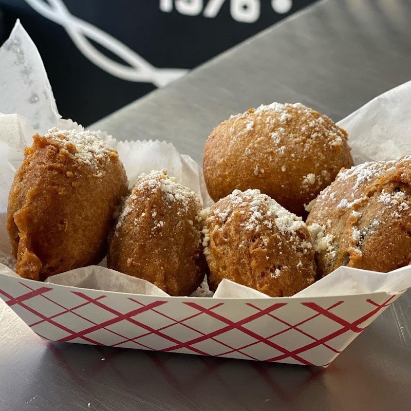 Uncle Willie's Wings