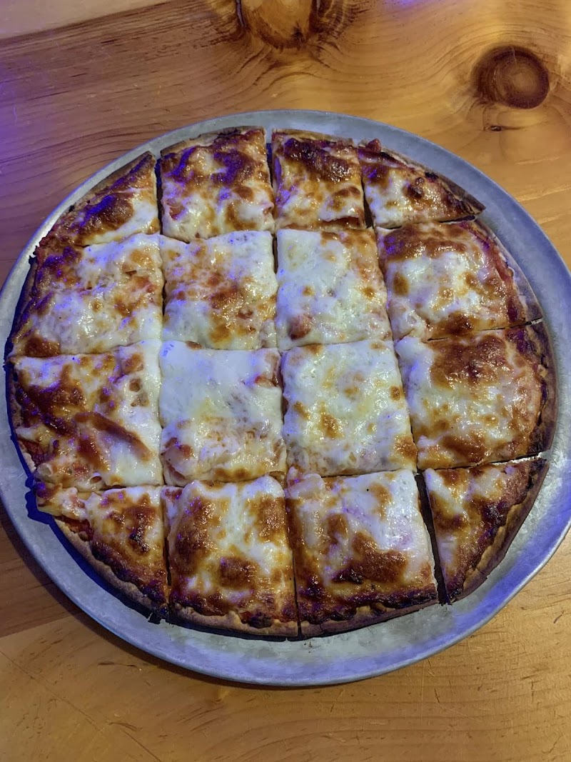 Slim's Bar and Grill