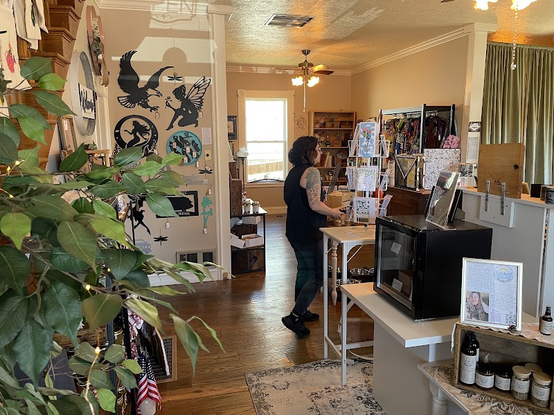 JJ's Vintage Mercantile & Consignment