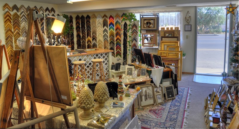 Victoria's Framing Etc.