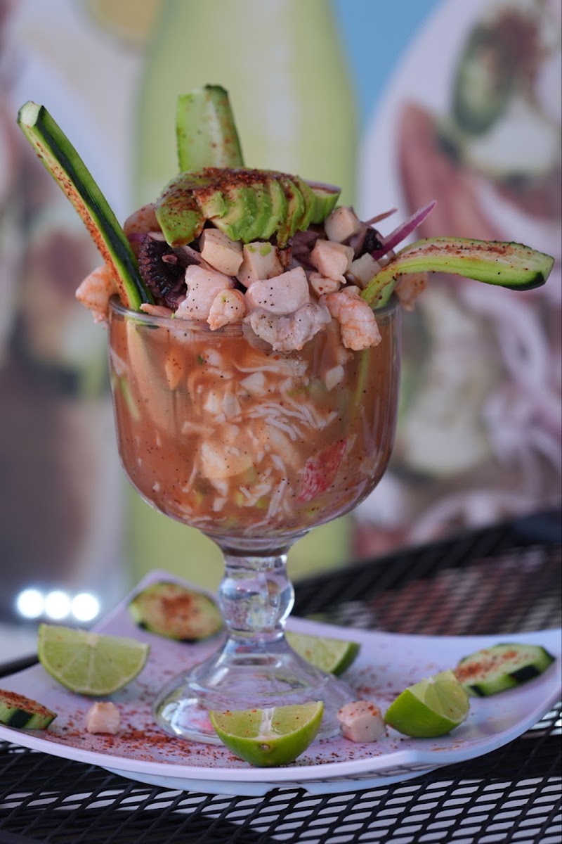 Mariscos La Tropicana