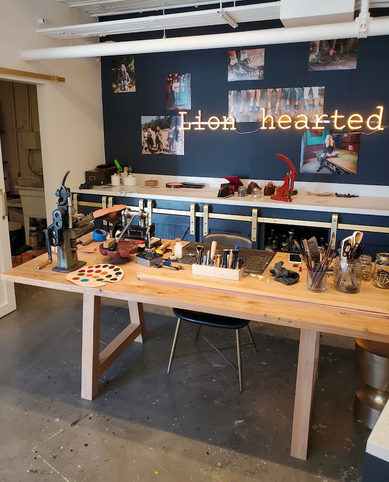 LEOLO Handmade Shoes & Leather Goods