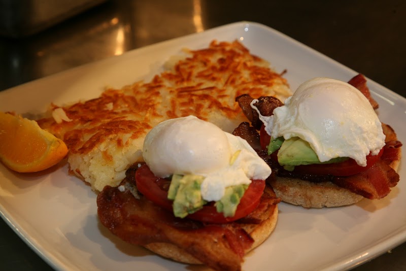 Lowell's Restaurant & Bar