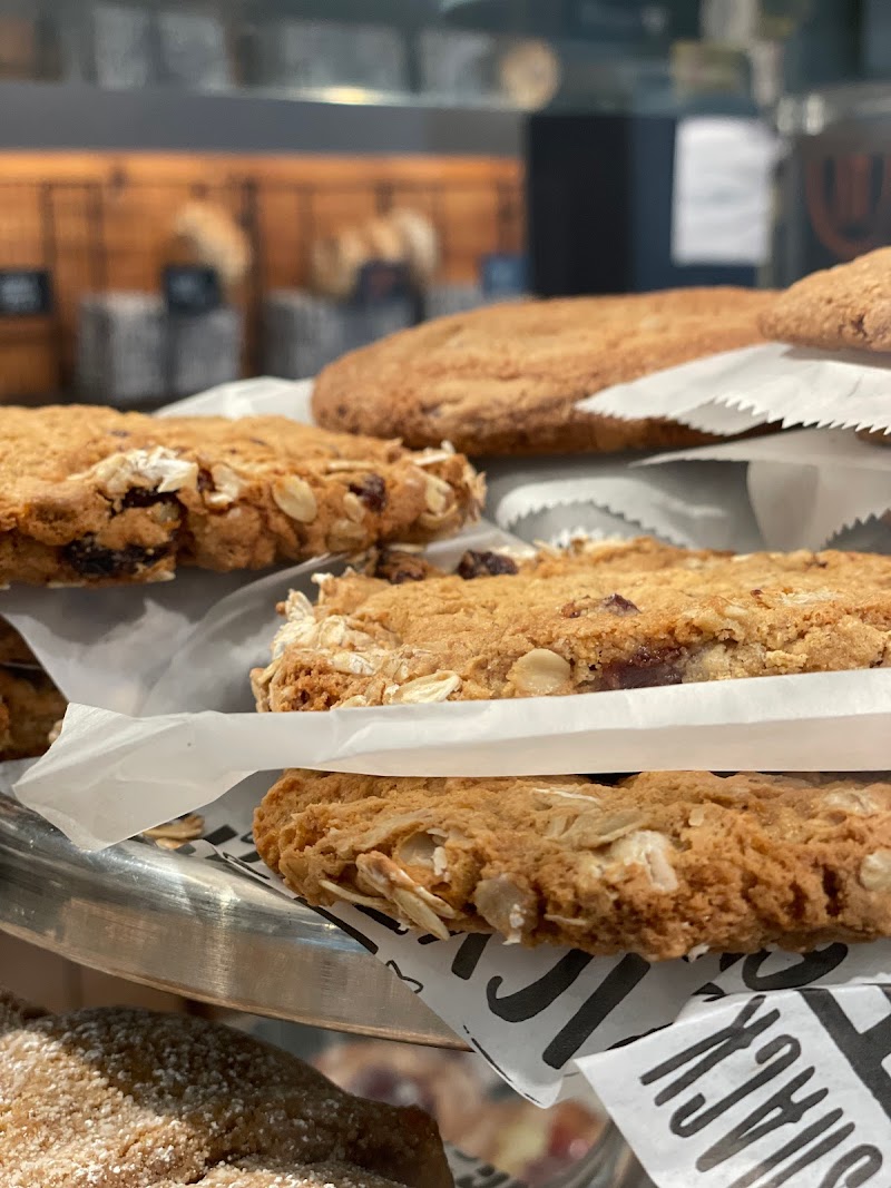 Delizioso Bakery and Cafe