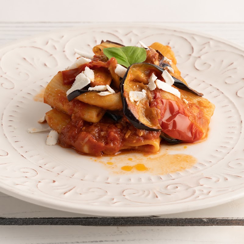 Pastiamo Pasta Bar & Cafe