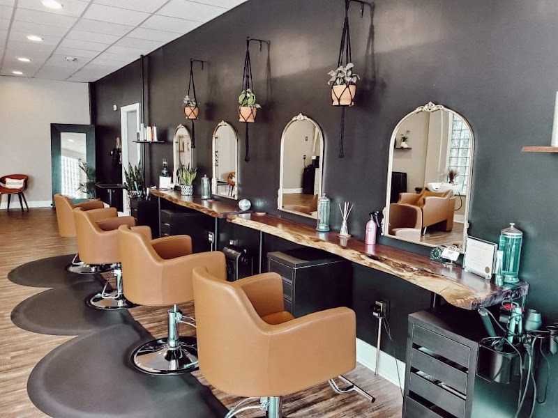 Monarch Salon