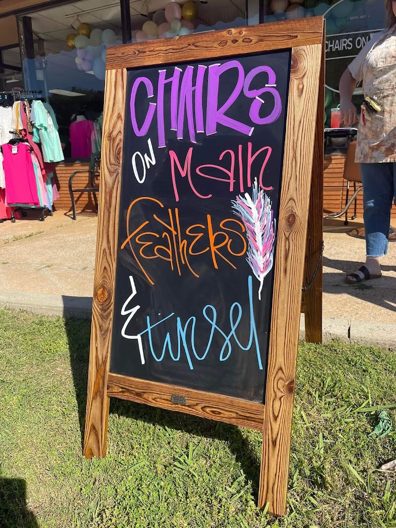 Chairs on Main #PeytonsChair