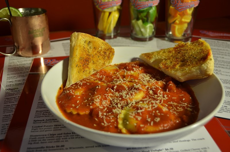 Hometown Sports Bar & Grill
