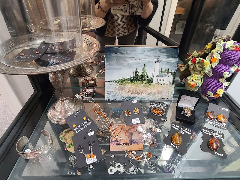 Blondie's Bling & Things