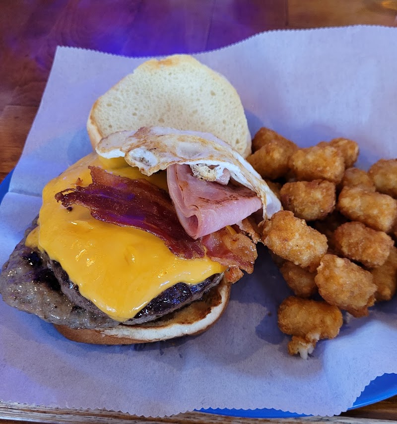 Riley's Sports Bar and Grill