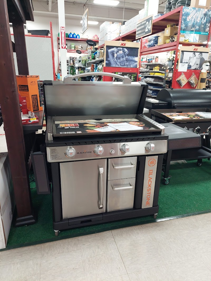 Lee's Ace Hardware