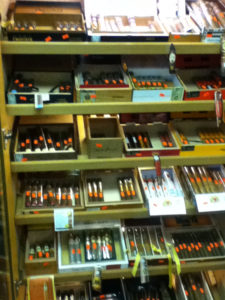 EZ Tobacco and Gifts