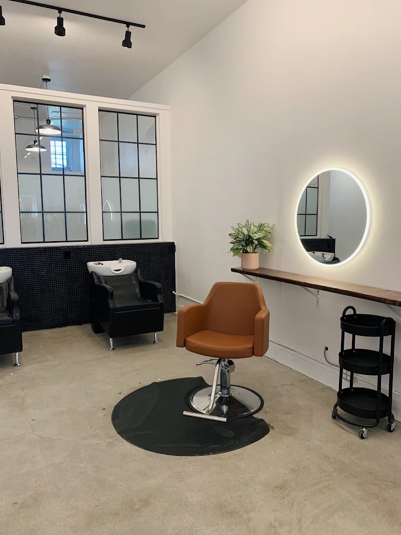 Calico Salon