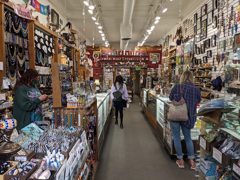 El Loro Jewelry and Gifts