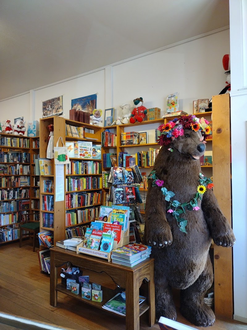 Books 'N' Bears