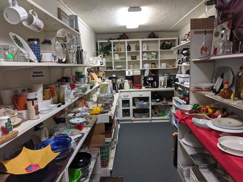 Oregon Coast Humane Society Thrift Store