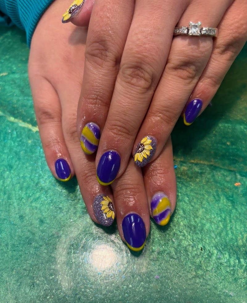 Urban Hippie Nail Lounge & Spa