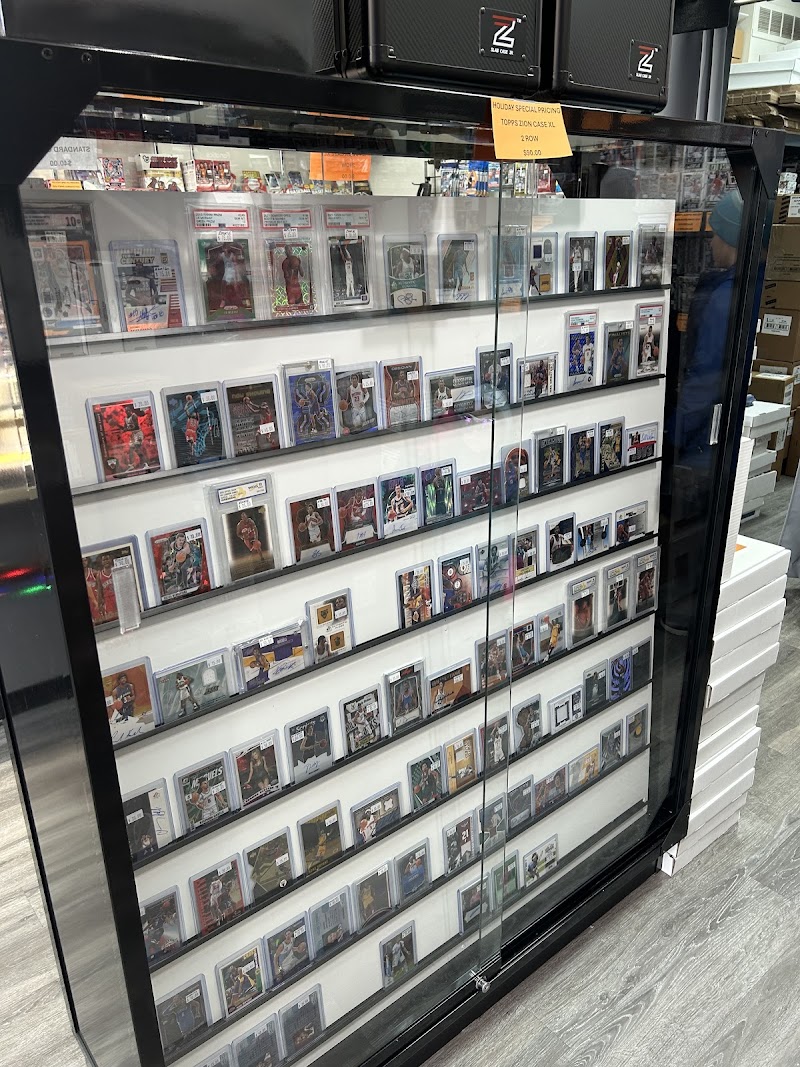 Lewton's Cards & Collectables