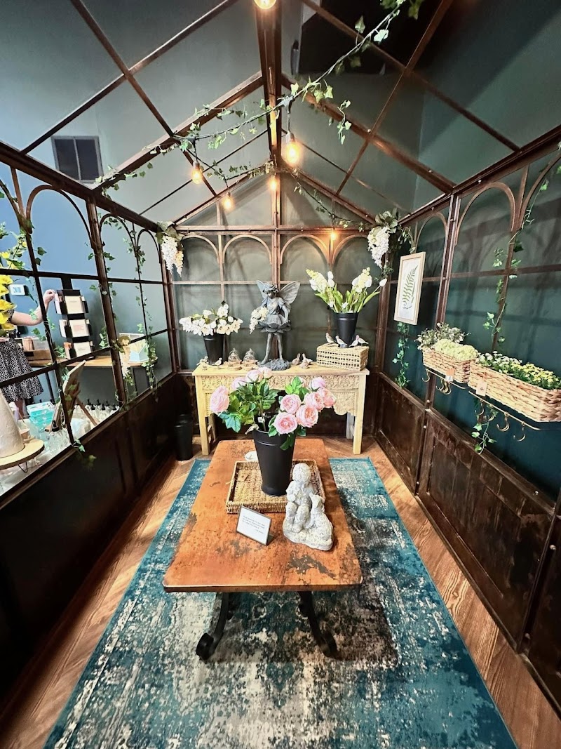 Foxglove Hollow Home Decor