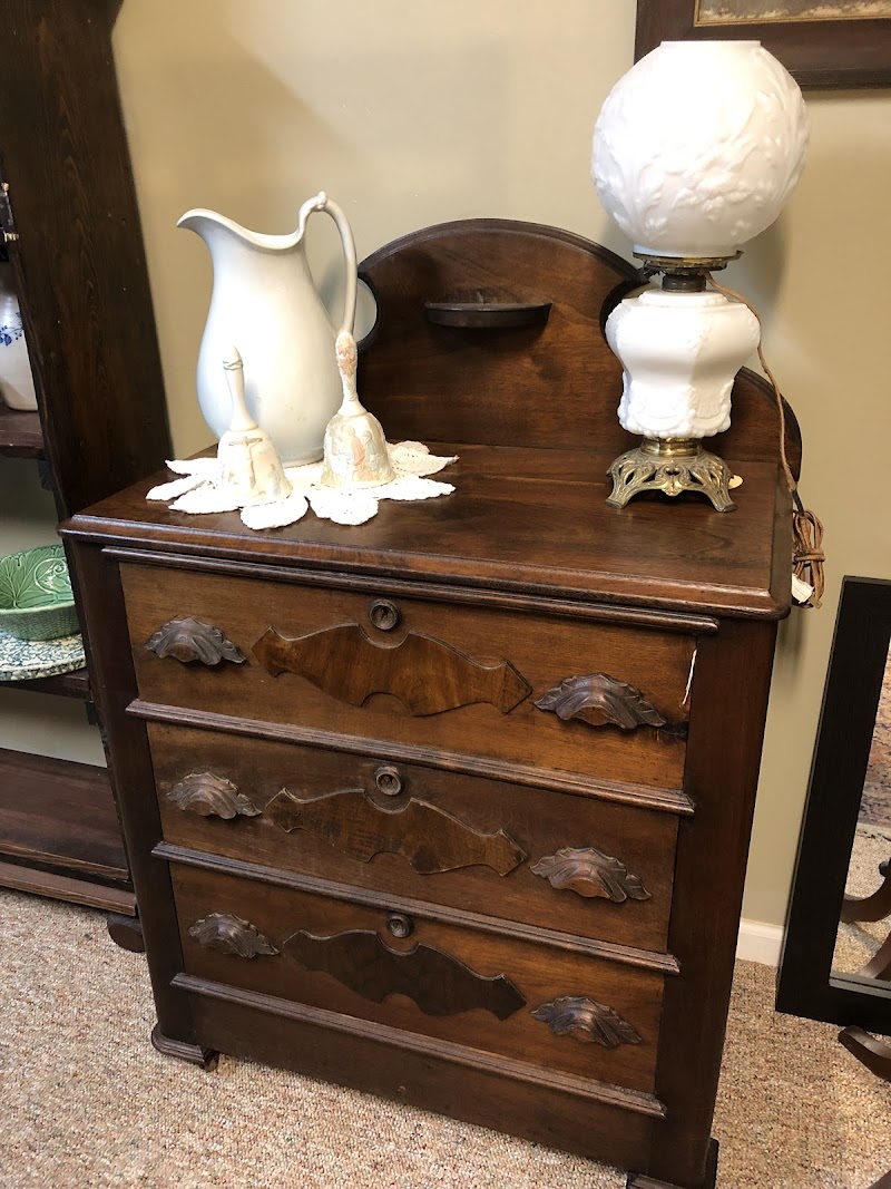 Marion Antiques and Mercantile