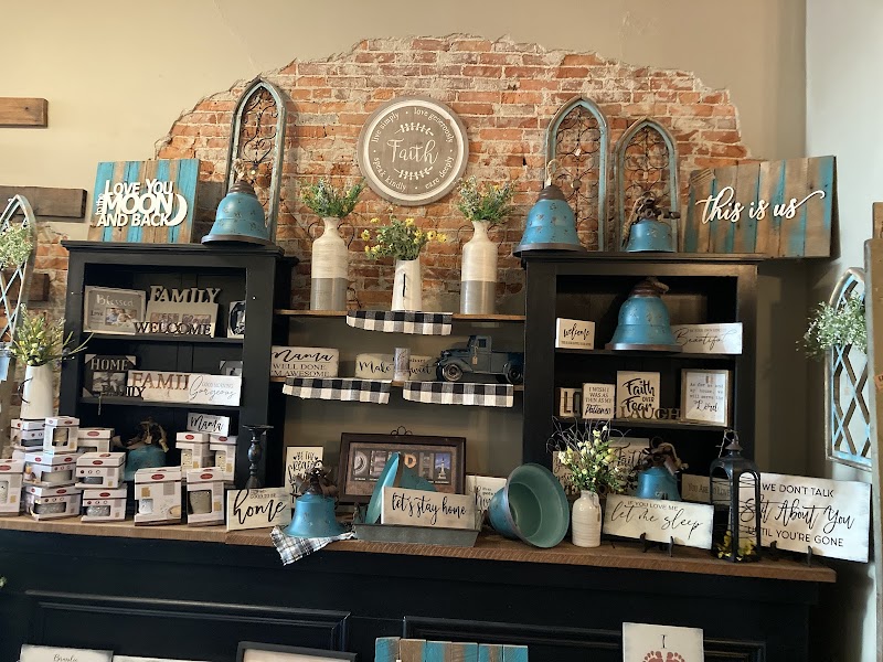 Hometown Shirts & Graphix