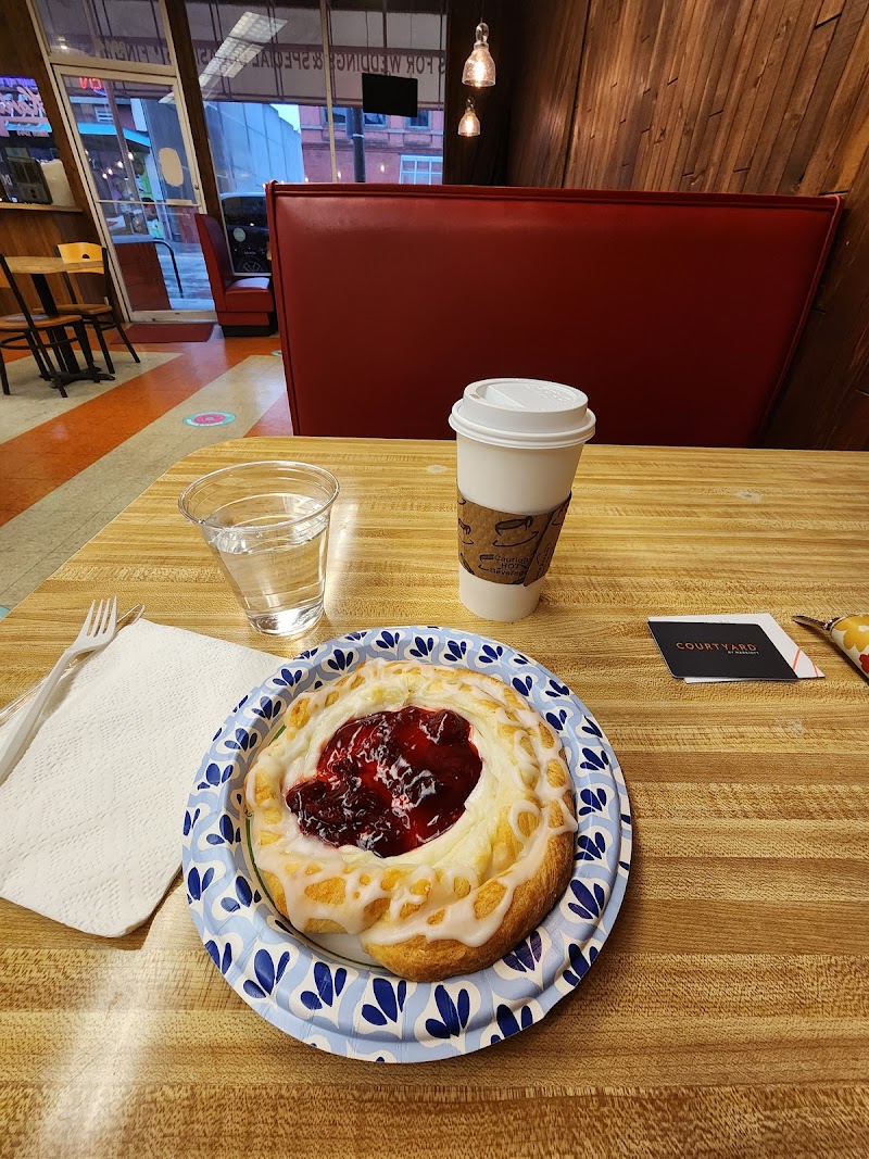 Karl's Bakery & Cafe