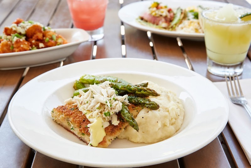 Half Shells Seafood Grill