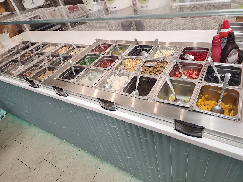 Lina's Frozen Treats & Cafe