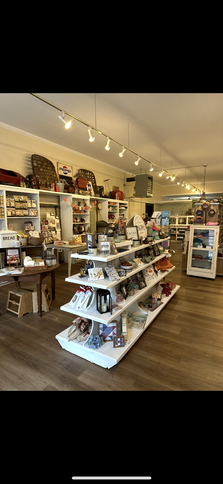 The Mercantile & Vintage Market 