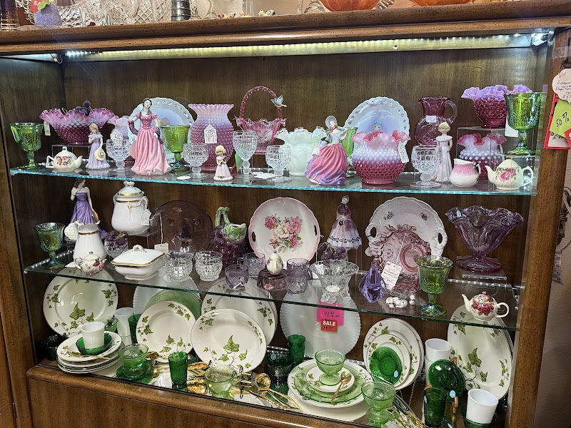 Airport Antiques & The Furniture Lady