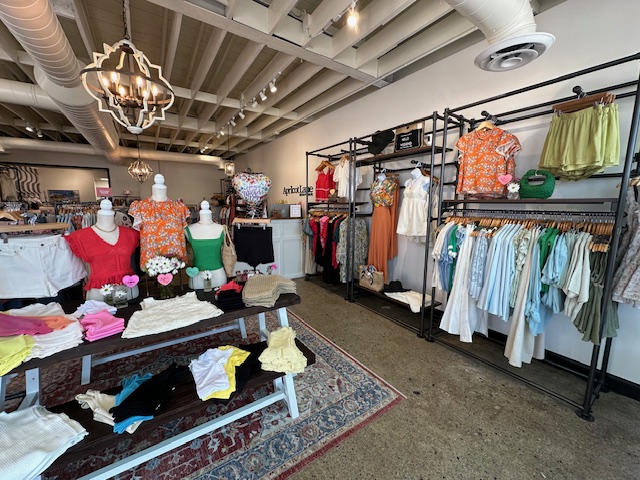 Apricot Lane Farmington