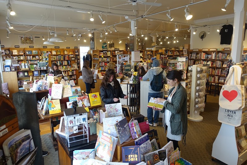 Gallery Bookshop & Bookwinkles