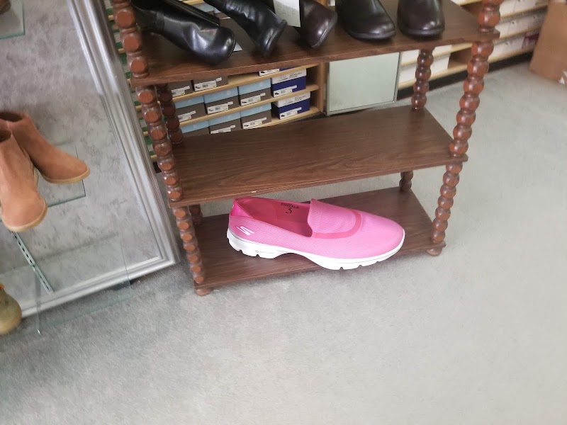 Hilligoss Shoe Store