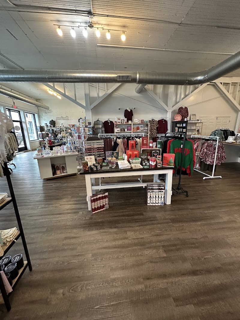 Lyla's Clothing & Gifts