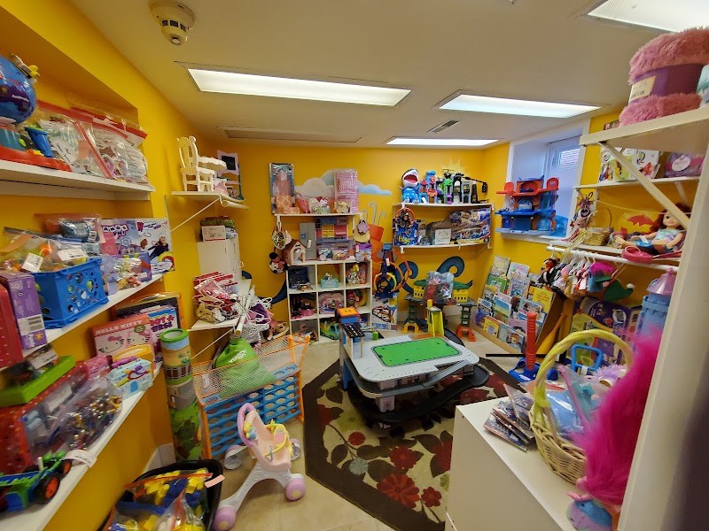 Georgie Lu's Children's Consignment